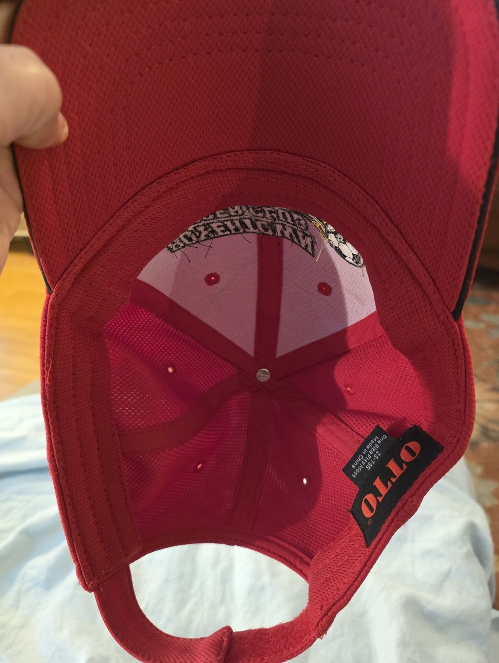 Red Performance Baseball Cap - Picture 6 of 7
